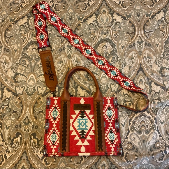 New Wrangler Southwestern Print Canvas  Small Crossbody Tote - Picture 3 of 10